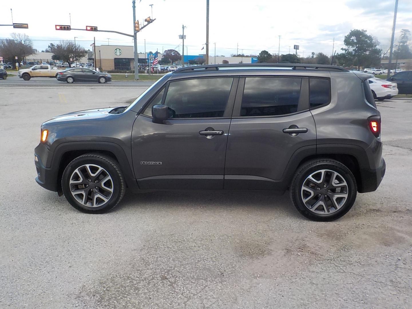 2018 Gray Jeep Renegade Latitude FWD (ZACCJABB8JP) with an 2.4L L4 DOHC 16V engine, 6M transmission, located at 1617 W Church Street, Livingston, TX, 77351, (936) 327-3600, 30.710995, -94.951157 - I love this body on these Renegade's - Photo#4